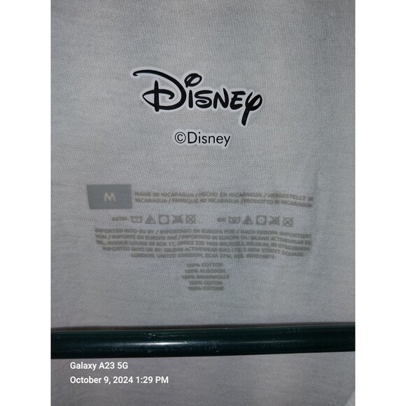 Disney Women's Medium White Lion King Hakuna Matata Tee - Picture 4 of 5